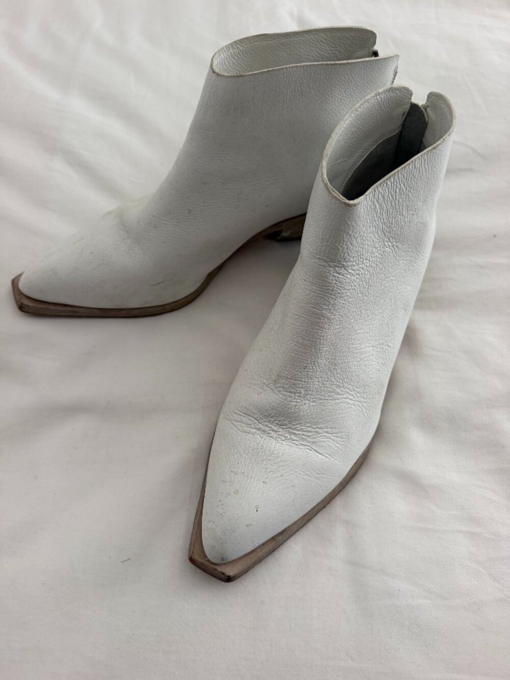 Wal & Pai West 2 Women's White Leather Cowboy Style Booties Size 40